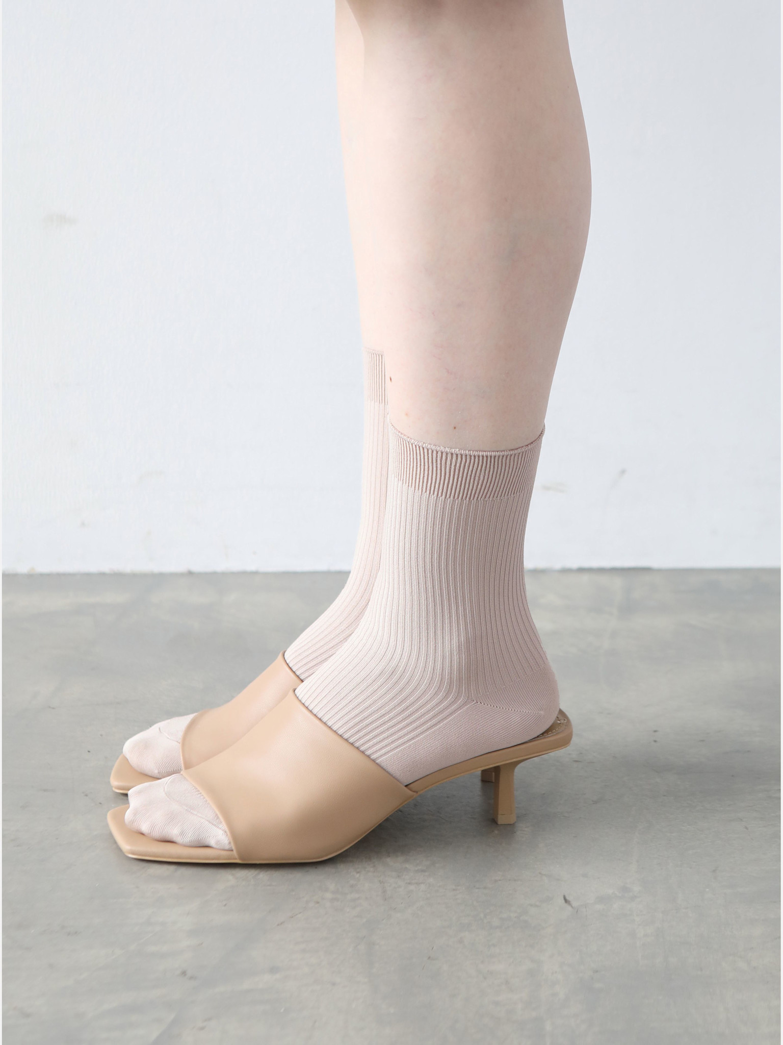 Mi-chaussette Nylon doux côtes K240