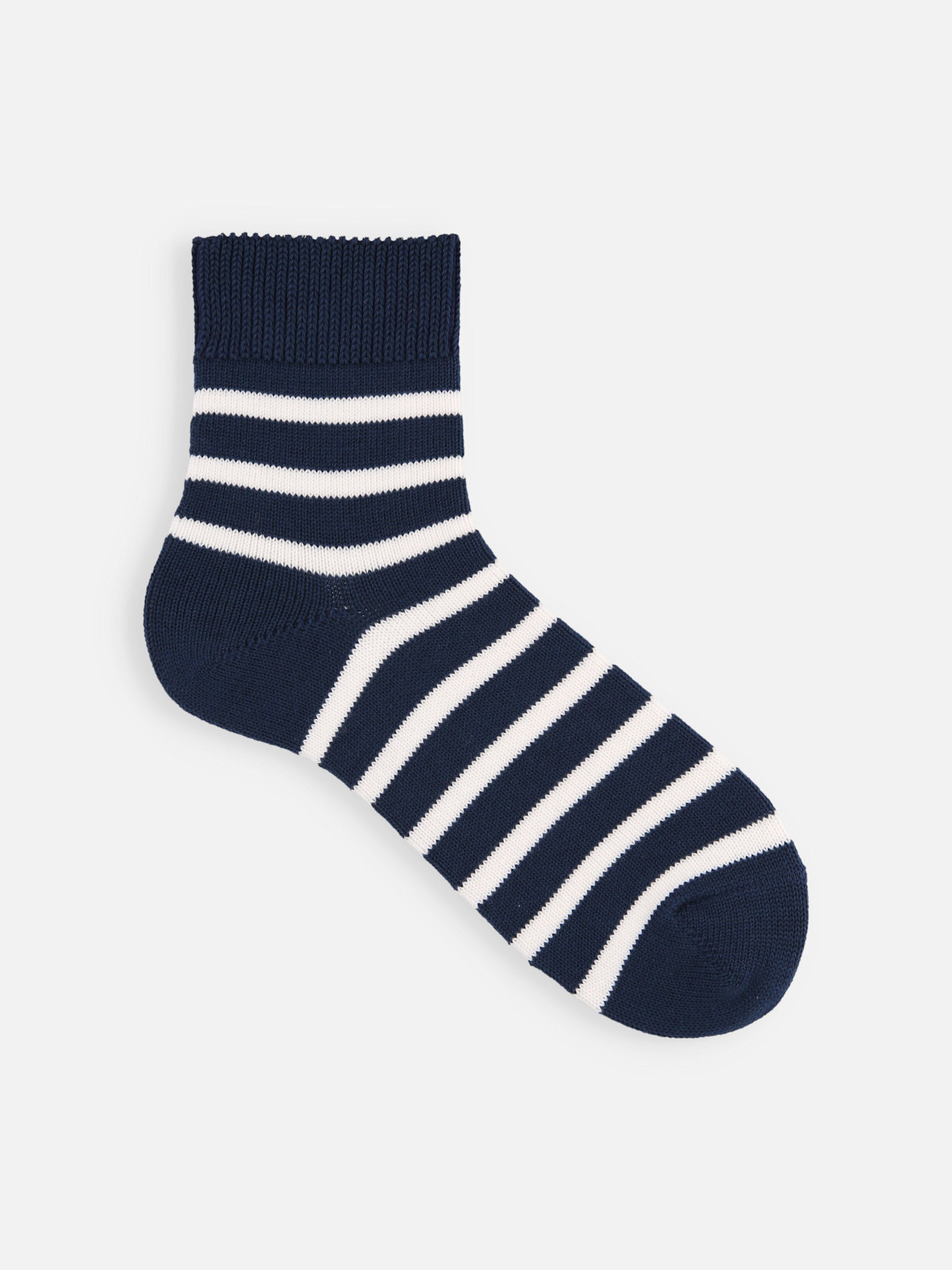 Kurze Socken mit breiten Streifen