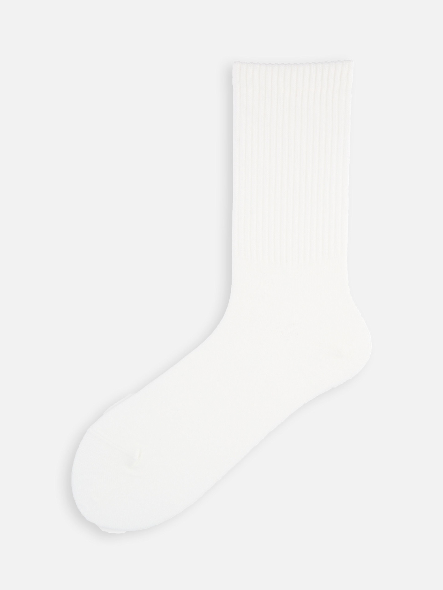 Calcetines finos y lisos hasta media pantorrilla de punto acanalado americano.