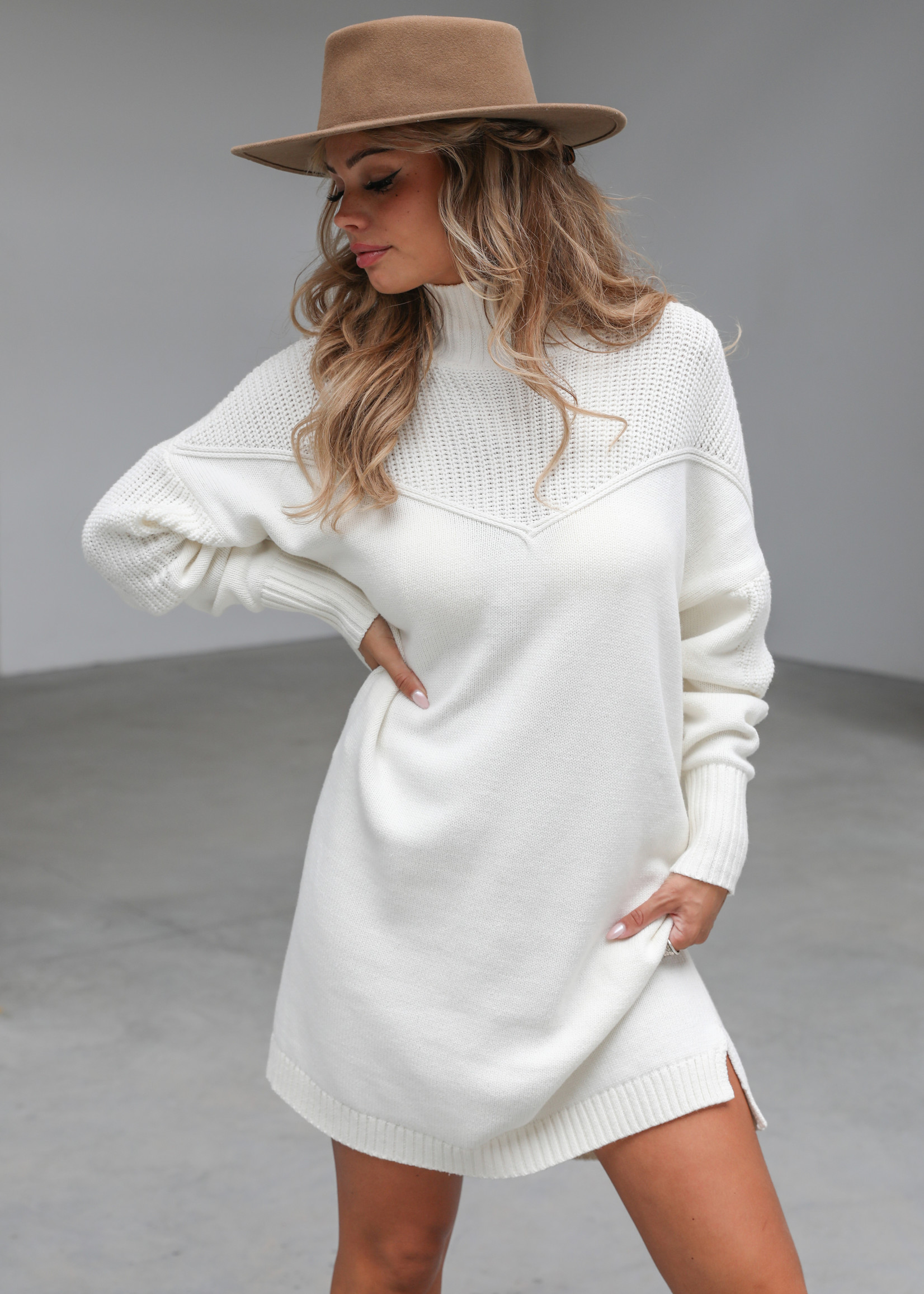 Moost Wanted Hazel Knitted Dress Off-Wite