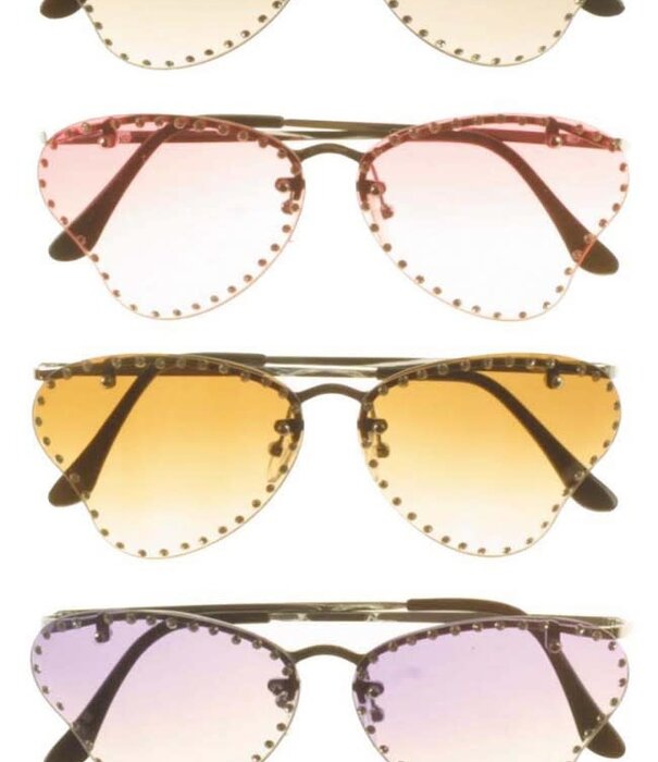 lunettes modèle papillon avec pierres