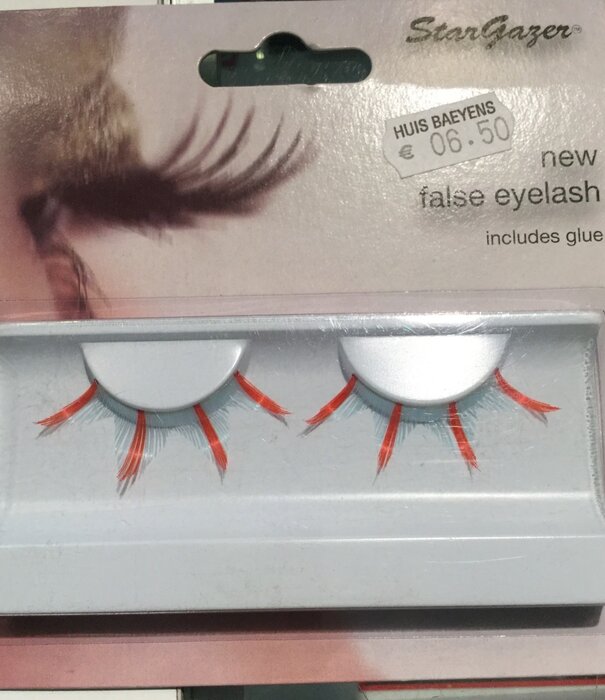 Huis Baeyens eyelashes ‘special’ red