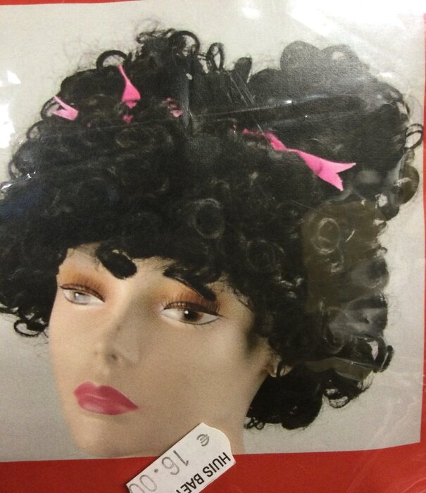 Pete wig with pink bows