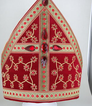 Saint Luxury Miter embroidered with red stones Red Velvet Sinterklaas