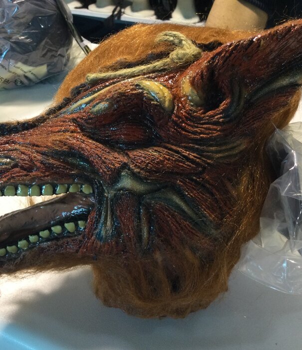wolf head
