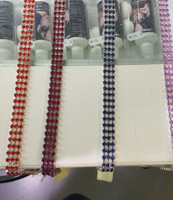 riem met steentjes smal rood, roos, blauw OF paars