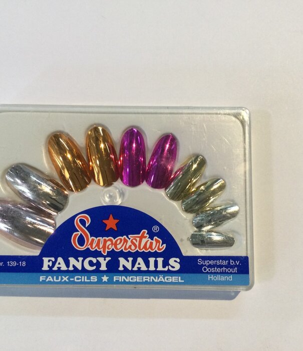ongles métalliques