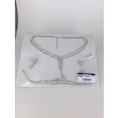 collier, boucles d'oreilles et bracelet en strass