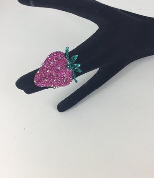 ring strawberry rhinestone (stretchable)