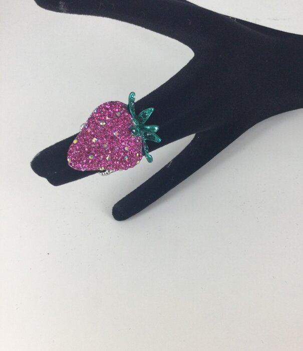 bague strass fraise (extensible)