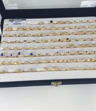 bague dorée (plaqué or) (choix de différents modèles)