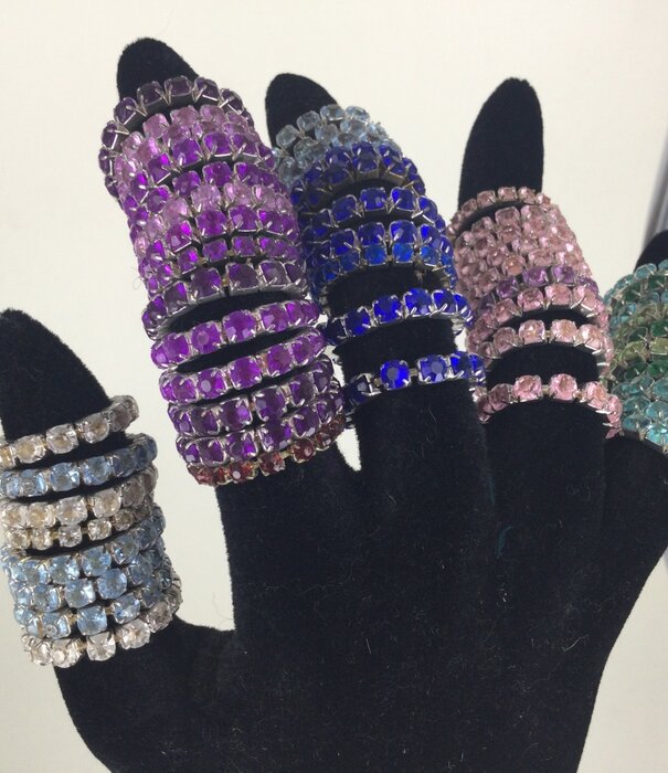 rhinestone ring on elastic (choice of different colours)