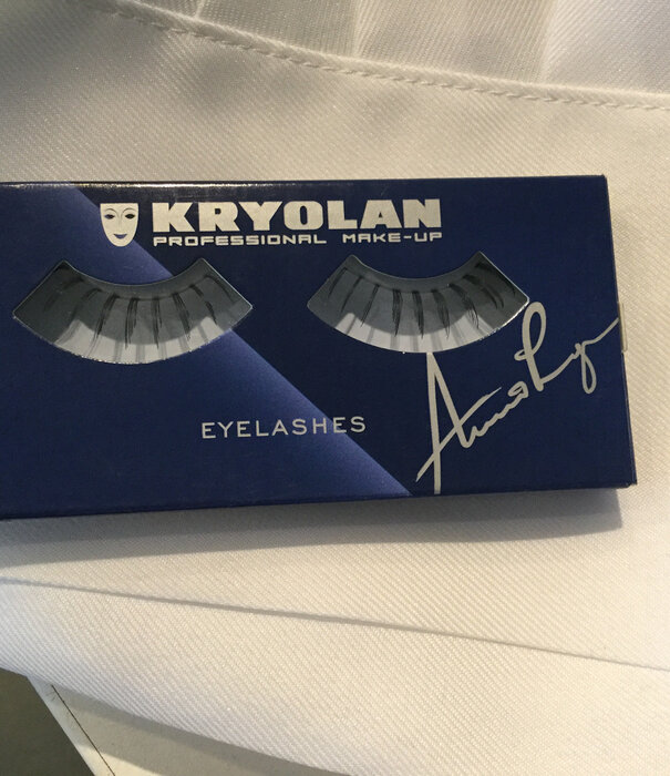 lower lashes black u1