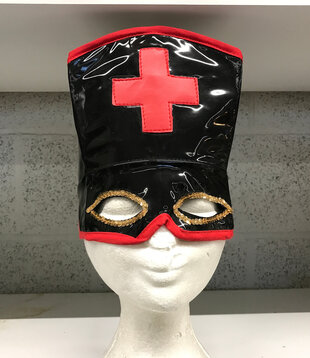 casquette d'infirmière noire sexy