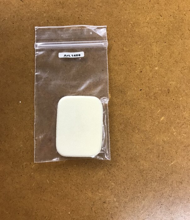 small thin latex sponge (rectangular rounded)