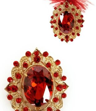 brooch Saint or Piet