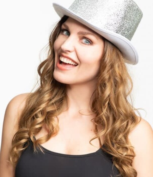 Chapeau à hautes paillettes