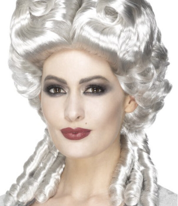 Perruque blanche de Marie-Antoinette