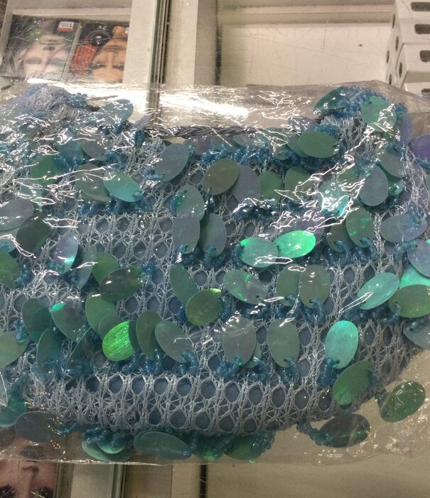 sac à main bleu à sequins