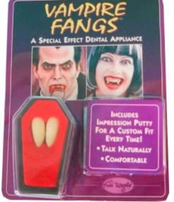 dents de vampire avec cercueil