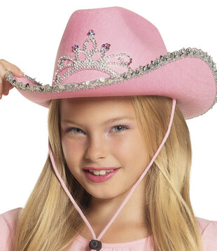 Child with a cowboy hat and a crown