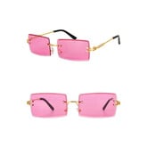 Lunettes rectangulaires à verres roses