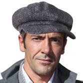 1920s Peaky Blinders-style flat cap