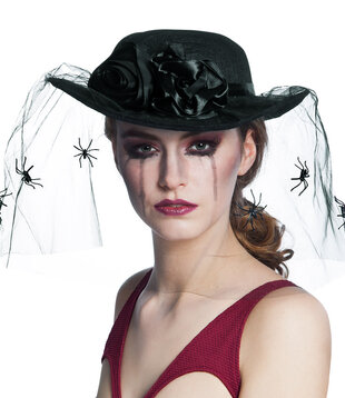 hat spider widow with veil