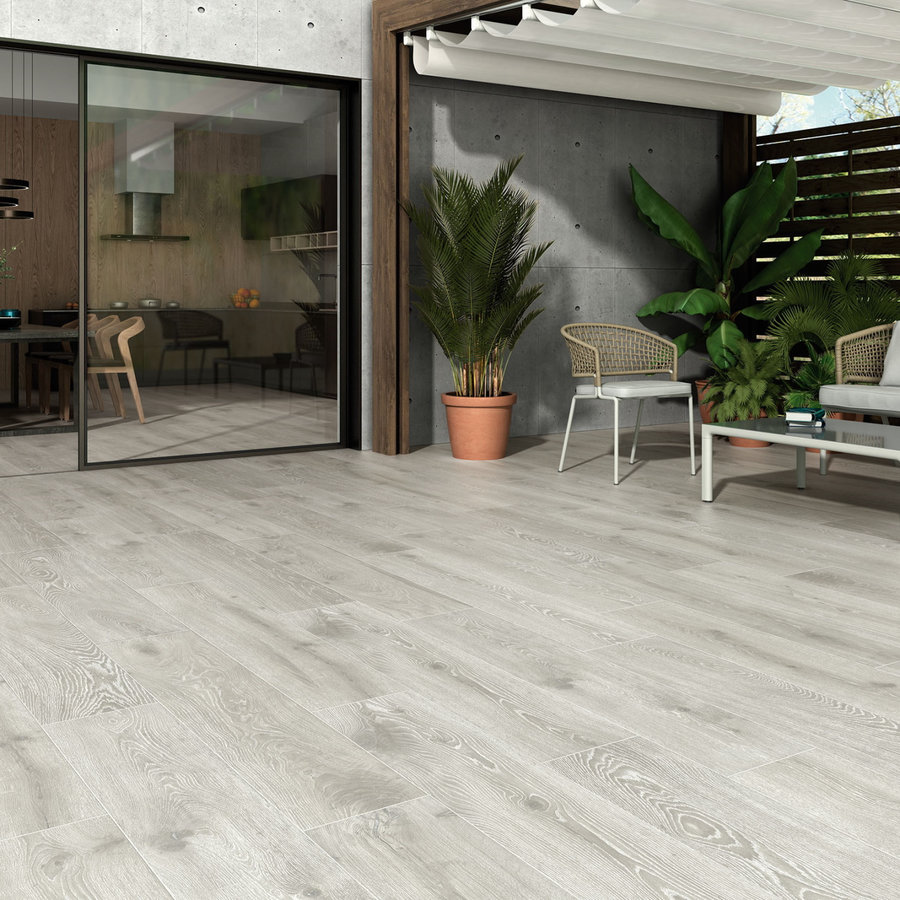 Vloertegel Alaplana Isengard Mat Gris 30x150 cm Houtlook Grijs (doosinhoud 1.34m2) (prijs per m2)