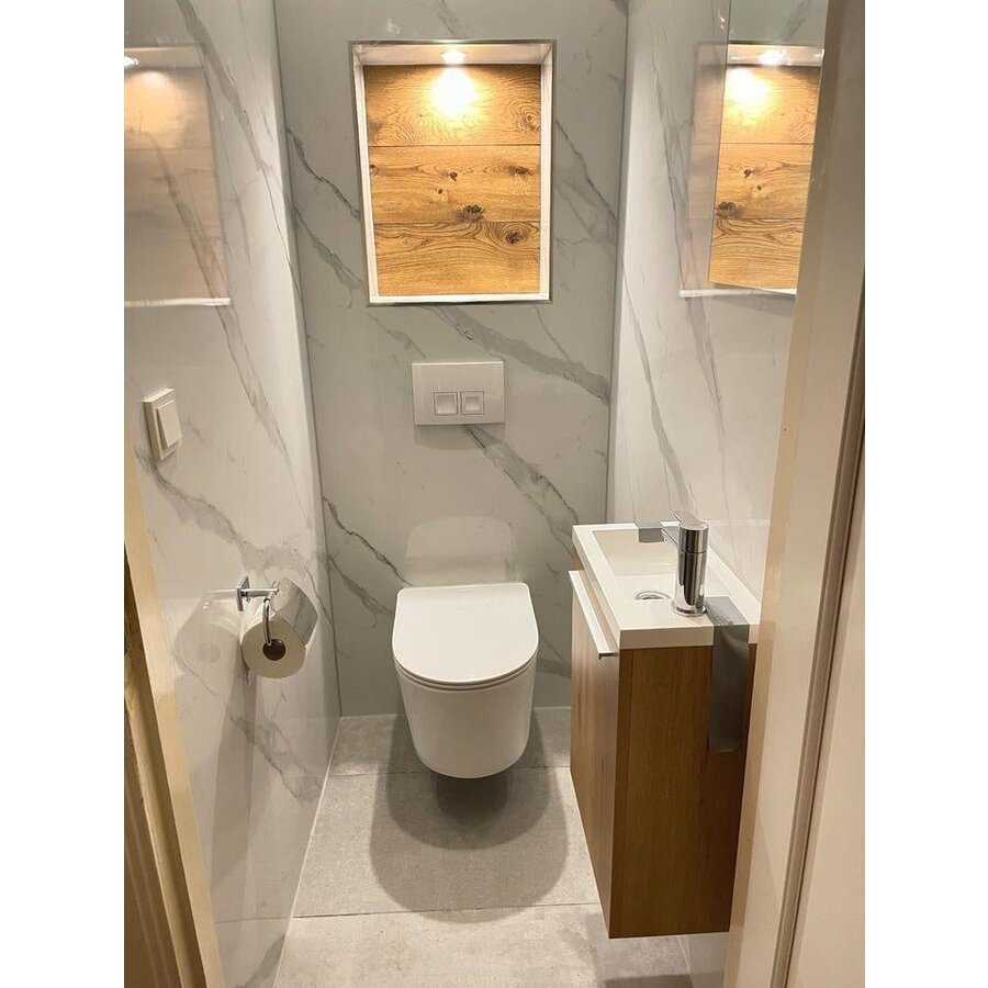 Wandpaneel Isodeco Calacatta Statuario 122x260 cm Waterbestendig Hoogglans Wit (Prijs per Plaat)