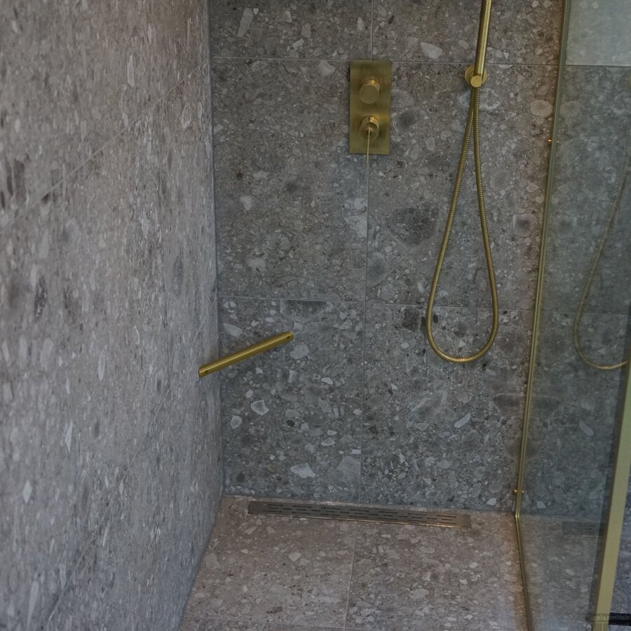 BWS Scheersteun de Voetsteun Voor in de Douche Goud