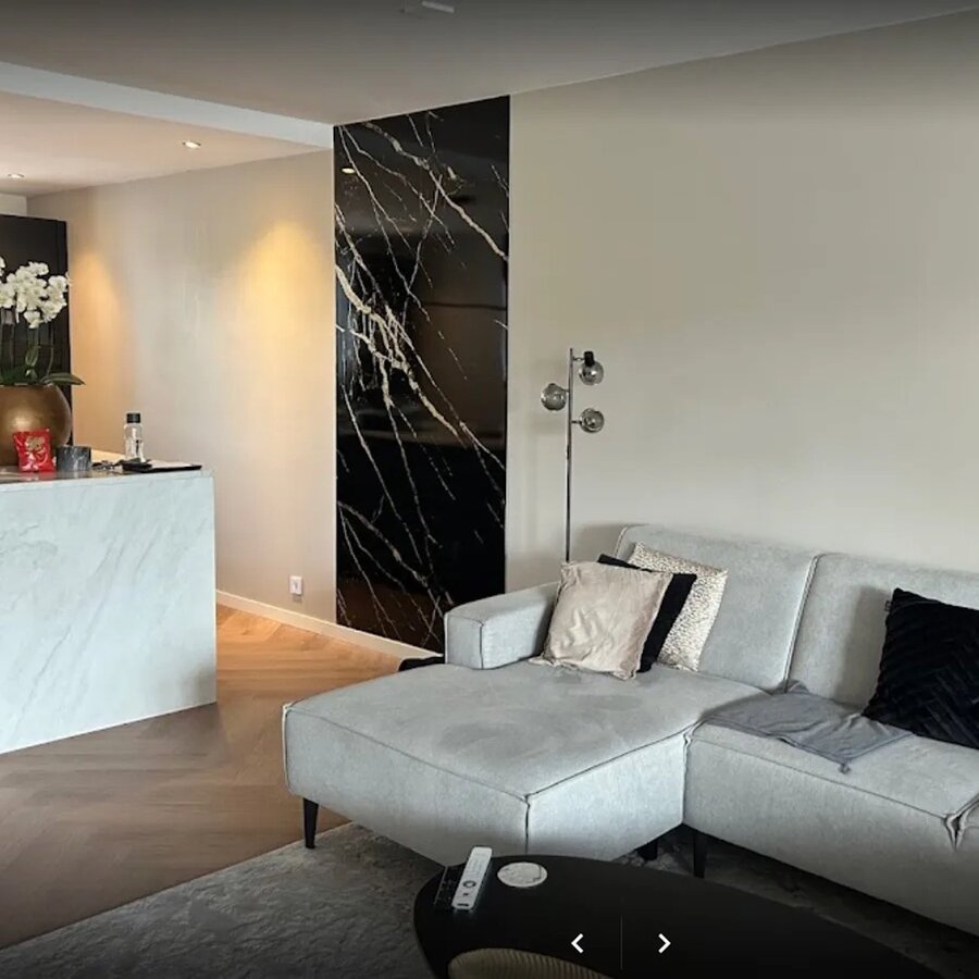 Wandpaneel Isodeco Onyx Black Gold 122x260 cm Waterbestendig Hoogglans (Doosinhoud 3.17 m2)