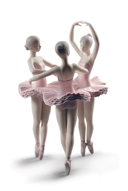 Balletttänzerinnen in Pose stehend