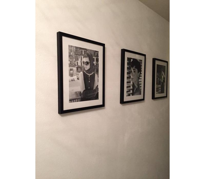 Fotolijst zwart frame -Steve McQueen met pistool - 63 x 83 cm
