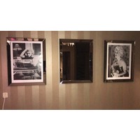 Fotolijst Marilyn Monroe Chanel No 5 - brons 70x90 cm