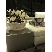 Schelpenvaas bowl - wit 40x24 cm met magnolia's