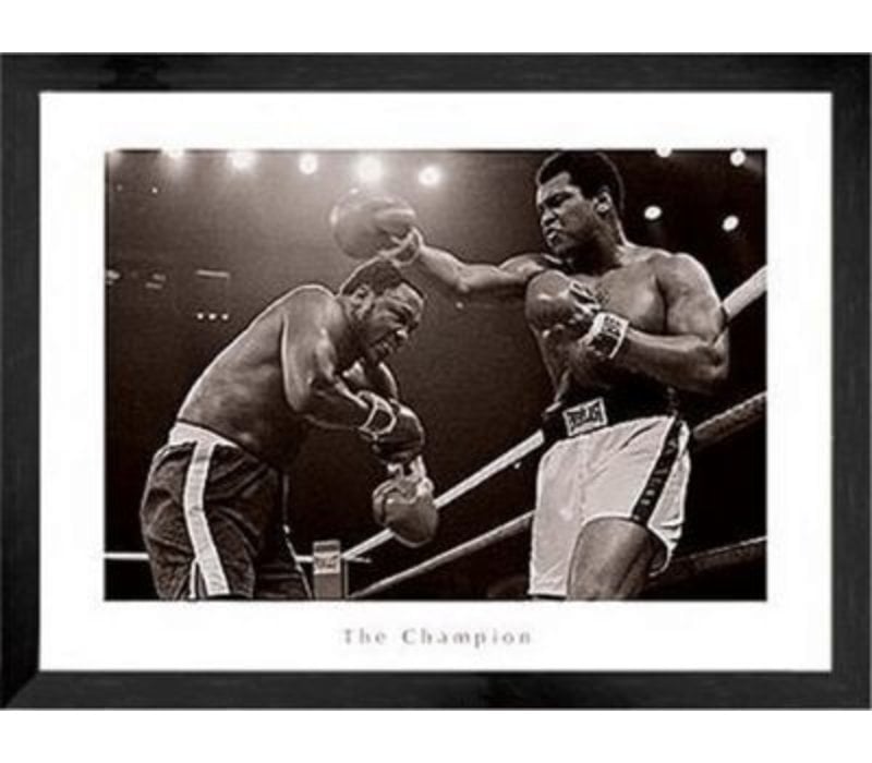 Fotolijst zwart frame - Muhammad Ali in de boxring - 63 x 83 cm