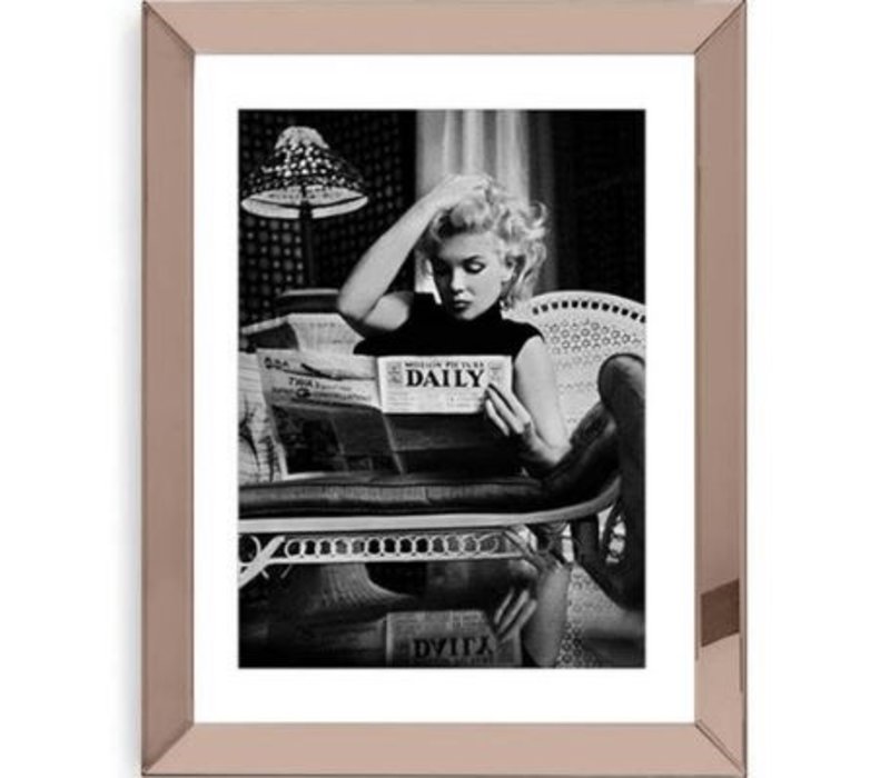 Botsing gevaarlijk slaaf Spiegelfotolijst met poster Marilyn Monroe Daily - 70x90 cm brons -  Domestica Interior Design