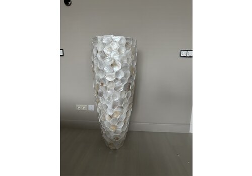 Schelpenvaas hoog 90 cm - wit