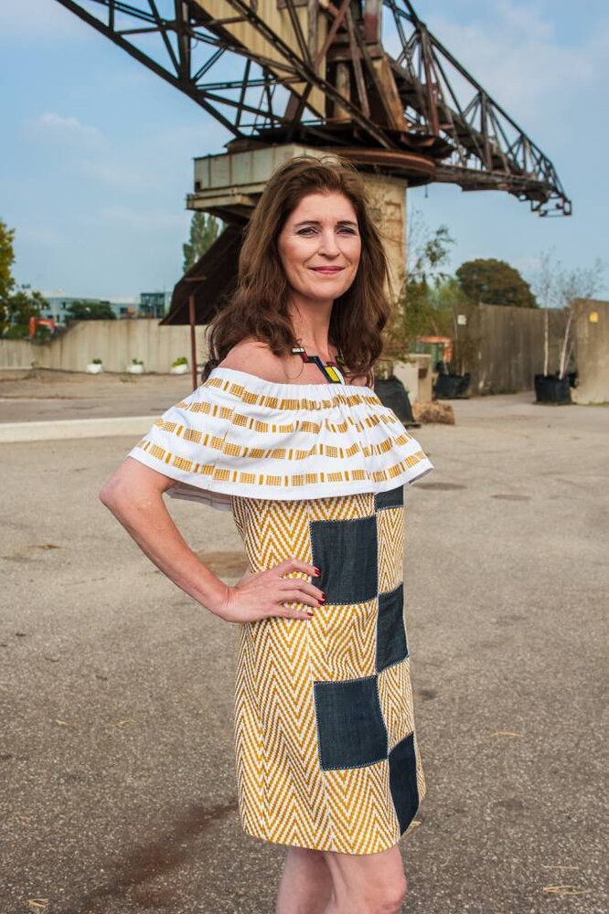 Off shoulder jurk Wealth