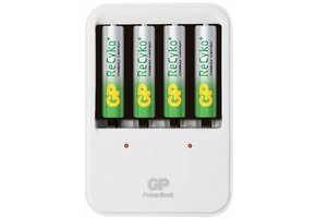 GP LED Powerbank 420 AA en AAA + 4c Recyko batterijen