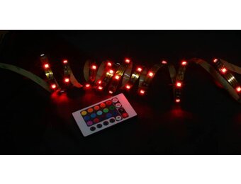 Techlight 150 LED's Strip 5 M Multicolour + Voeding en Afstandsbediening