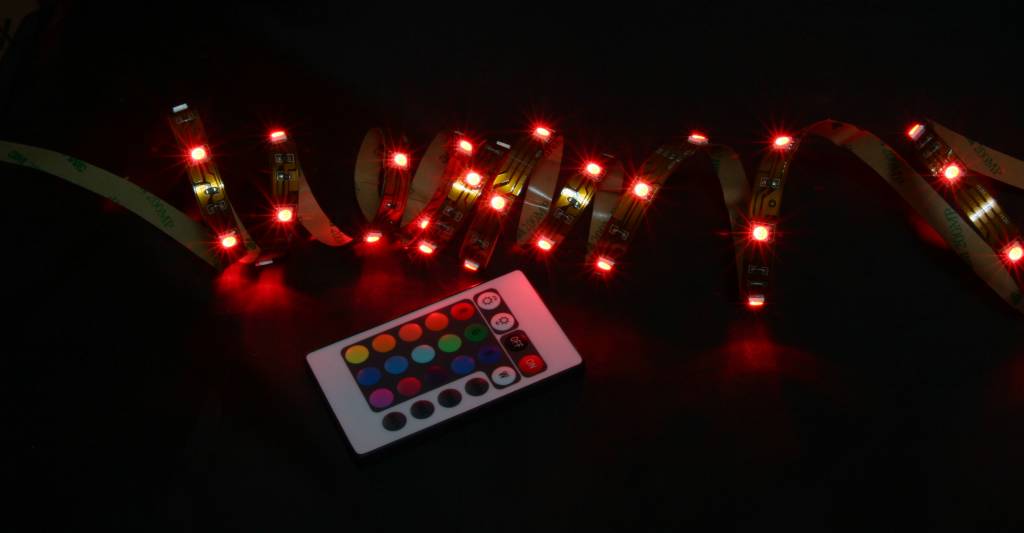 Techlight 150 LED's Strip 5 M Multicolour + Voeding en Afstandsbediening