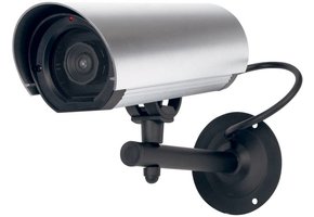 König CCTV Dummy Buitencamera met IR LED en Ophangbeugel Silver