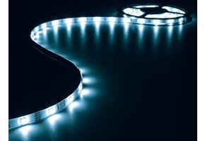 Vellight LEDS02B 150 LED's Strip 5 M en Voeding Blue