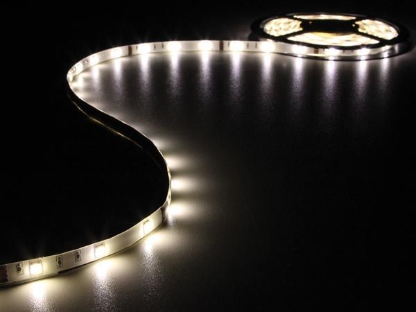 Vellight LEDS02WW 150 LED's Strip 5 M en Voeding Warm White