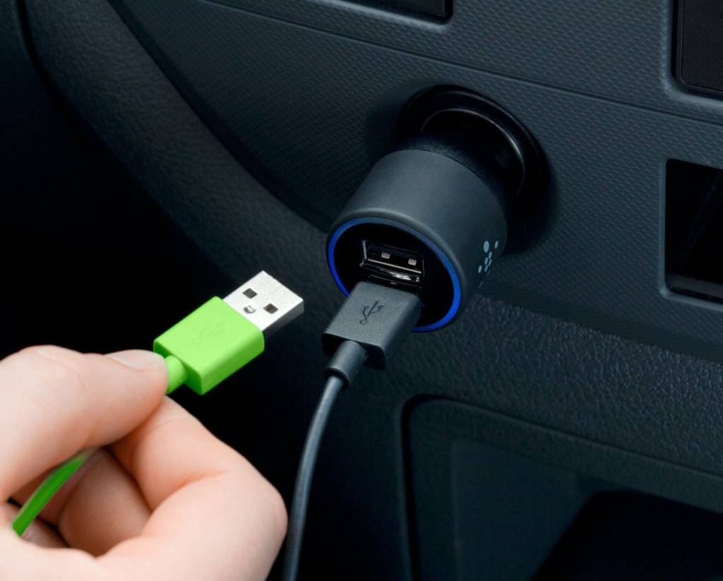 Belkin Dual Autolader 2,1A en Lightning/USB-kabel - Black