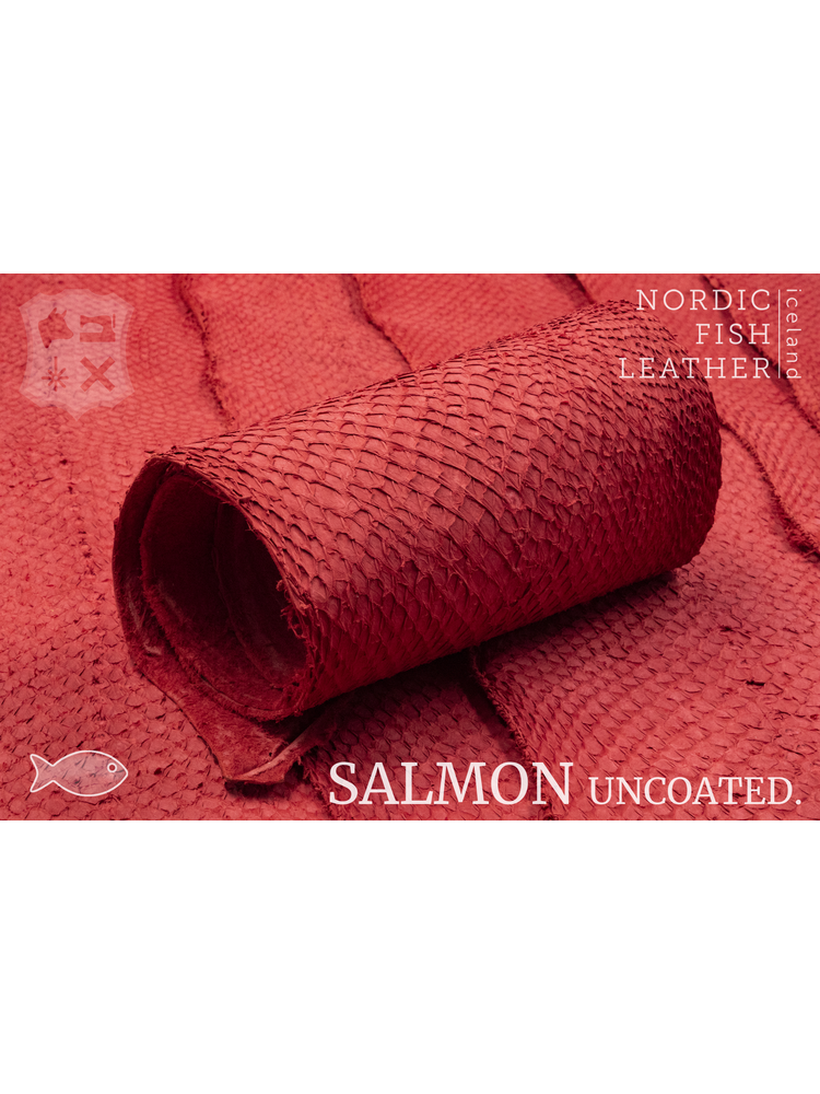 Nordic Fish Leather Visleer Zalm in de kleur Eldur 137s (rood), niet gefinisht