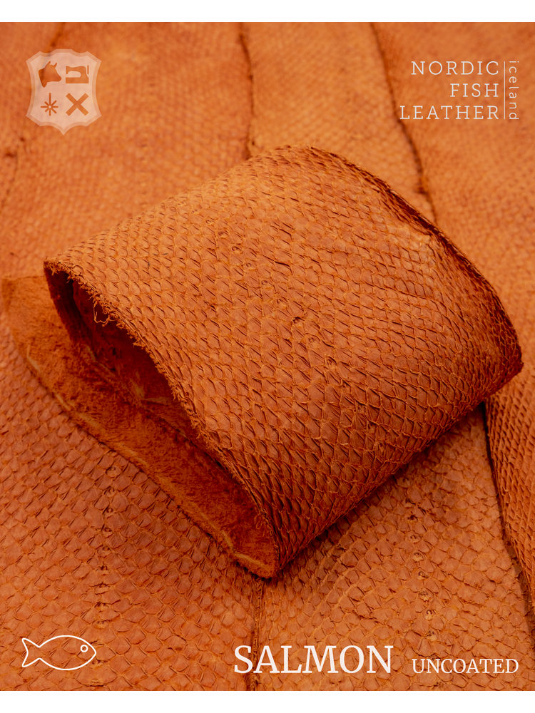 Nordic Fish Leather Visleer Zalm in de kleur Gos 945s (Oranje), niet gefinisht