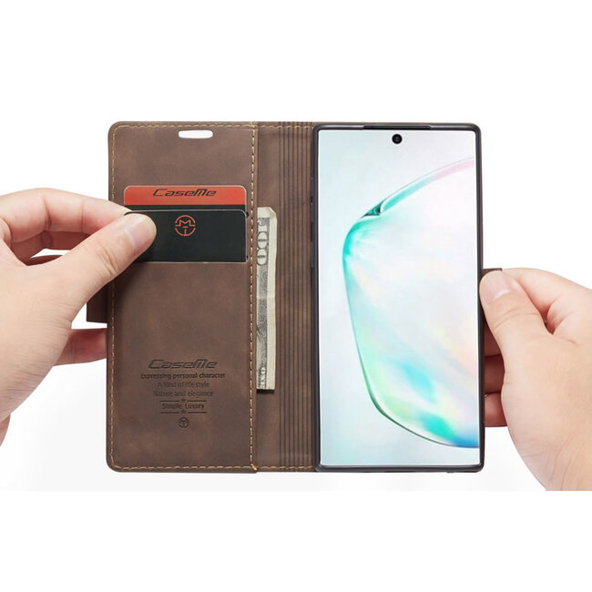 CaseMe - Samsung Galaxy Note 10 hoesje - Wallet Book Case - Magneetsluiting - Donker Bruin